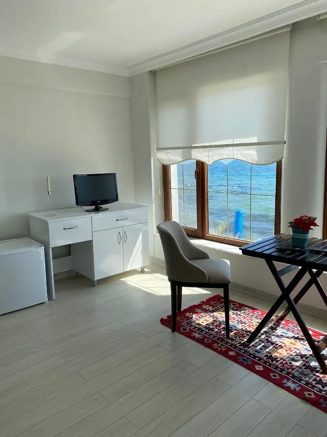 Kuecuek Ev Apartment